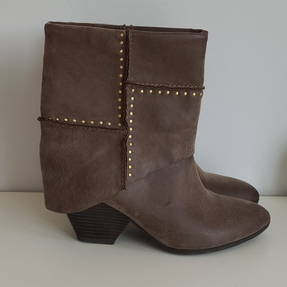 FERGIE Gold Tone Studded Faux Leather Pointed Toe Heeled Boots - Picture 4 of 15